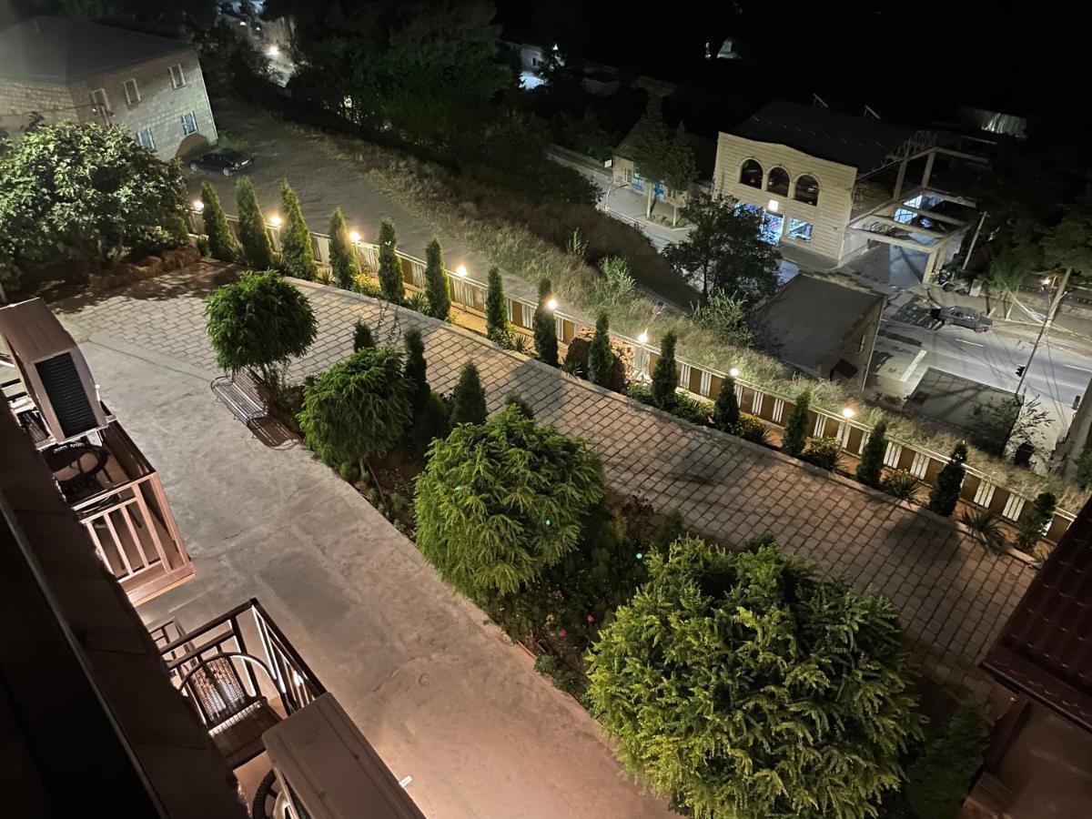 Kamar Hotel Ijevan Exterior foto