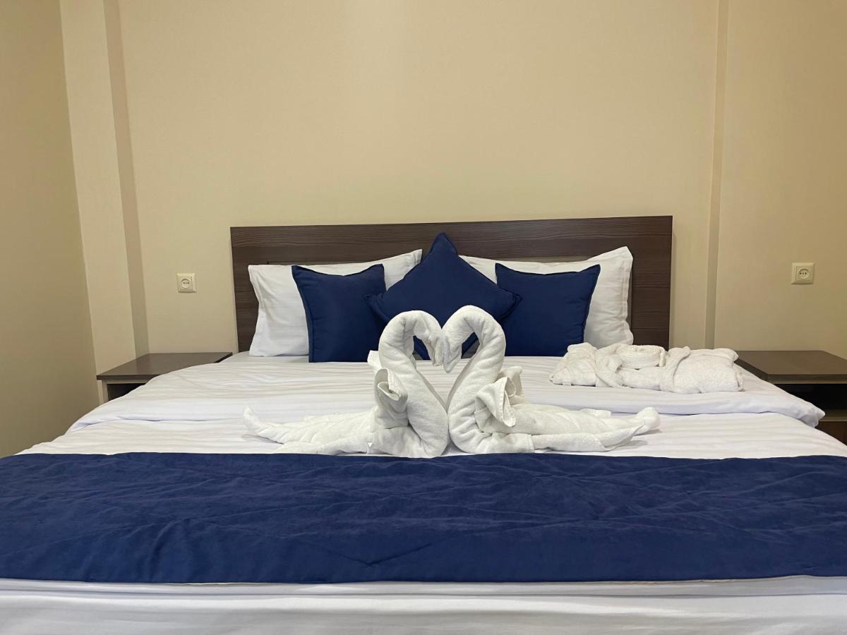 Kamar Hotel Ijevan Exterior foto