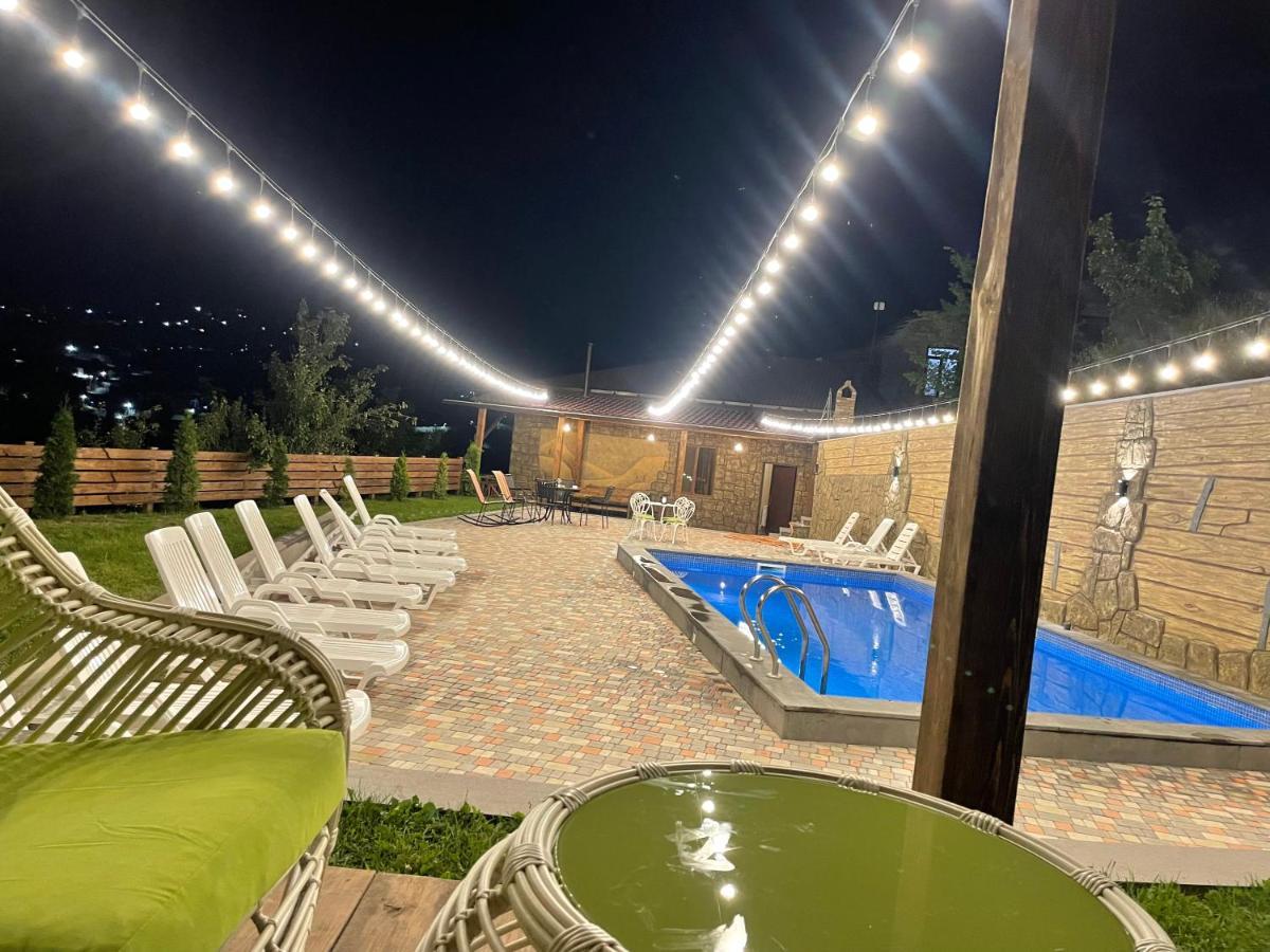 Kamar Hotel Ijevan Exterior foto
